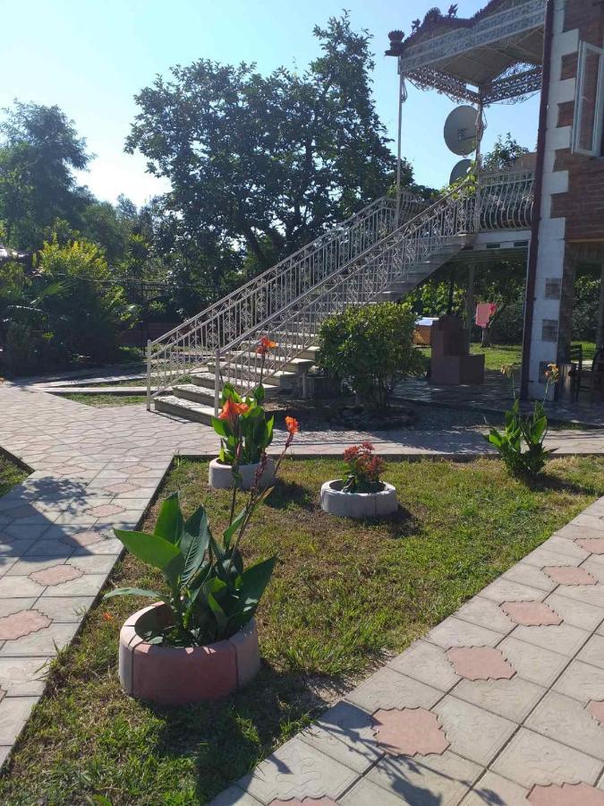 Guest House Danelia Martvili Kültér fotó