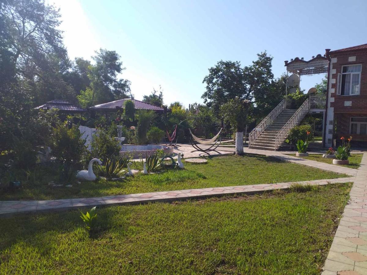 Guest House Danelia Martvili Kültér fotó