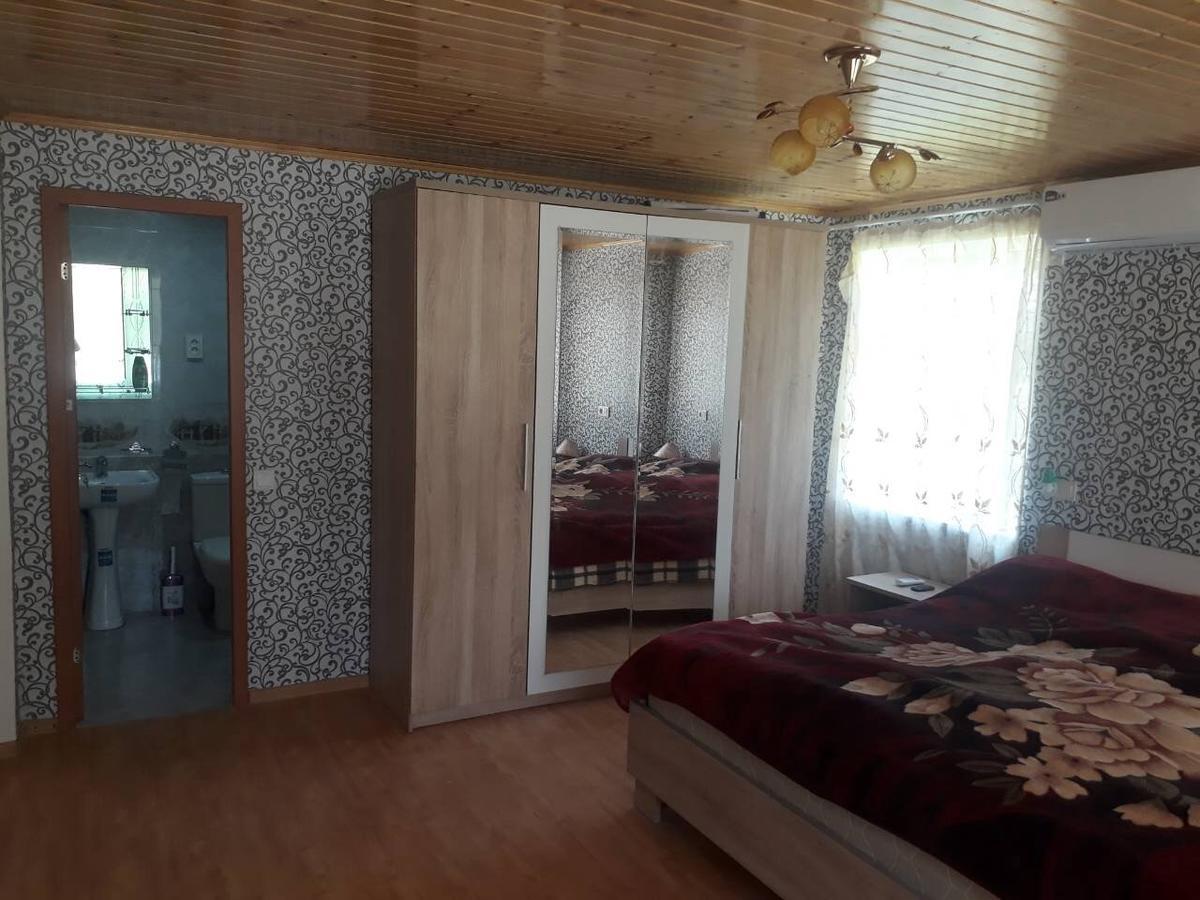 Guest House Danelia Martvili Kültér fotó