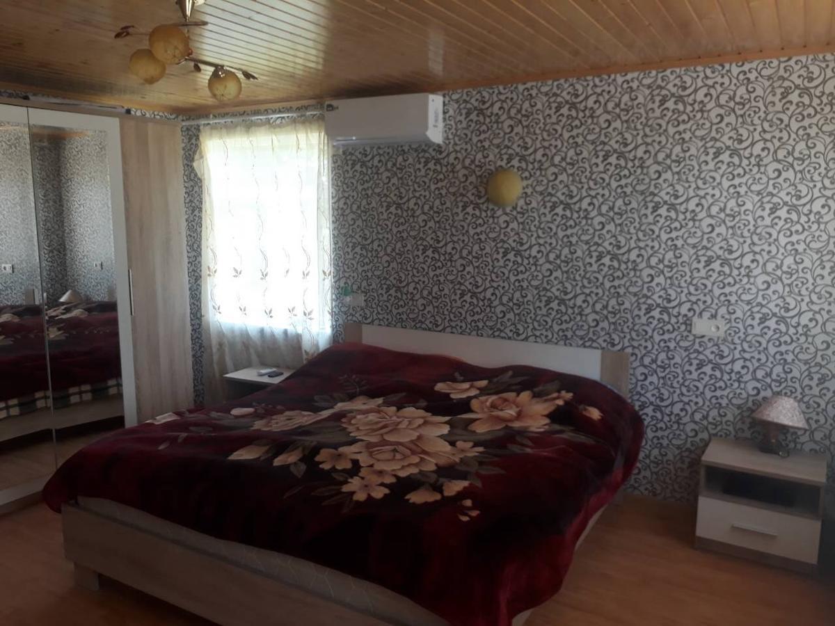 Guest House Danelia Martvili Kültér fotó